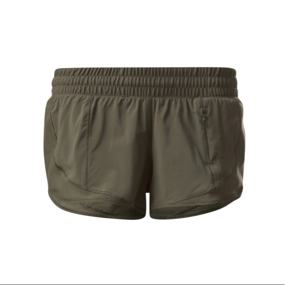 Size 6 Lululemon Green Hotty Hot Short II